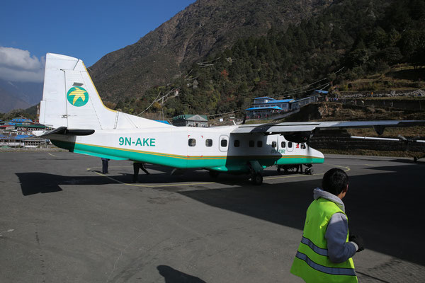 Lukla-Airport-Anreise-Everest-Region-Nepal-C897