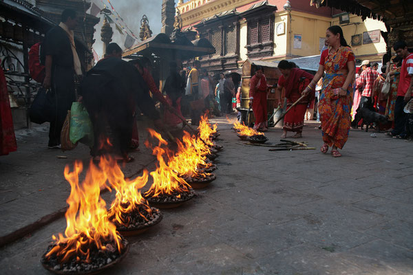 Feuer-Tempelanlage-Swayambhunath-Kathmandu-F231