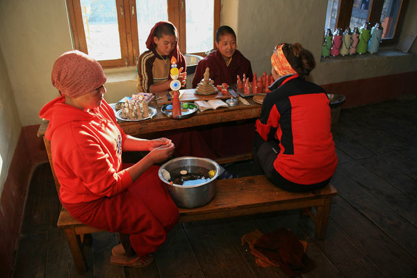 Unterwegs-Trekking-Muktinath-Mustang-Nepal-E821