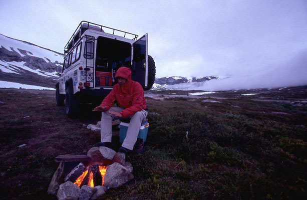 Lagerfeuer-Norwegen-Nationalpark-Tour-Juergen-H877