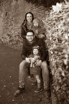 Familienshooting-Sepia-Fotos-Juergen-Sedlmayr-M269