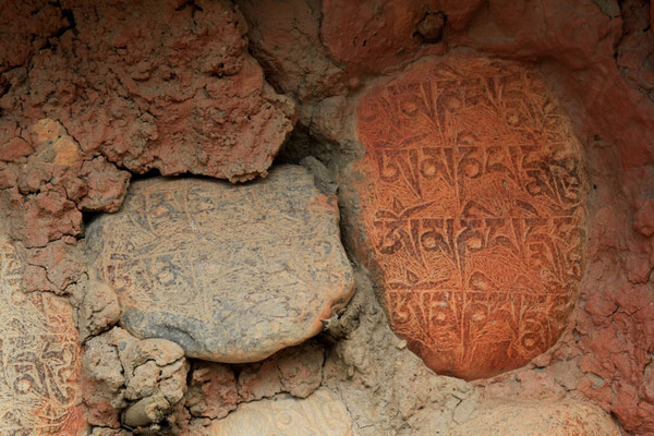 Manisteine-Tempel-Kloester-Buddhismus-B619