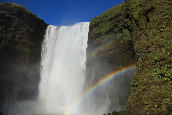 Skógafoss-Wasserfall-ISLAND-3-3-G692