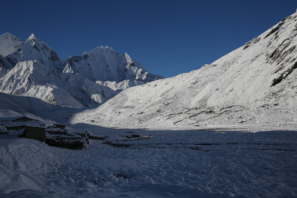 Nepal-Everest-Schnee-Minus-18-Grad-D744