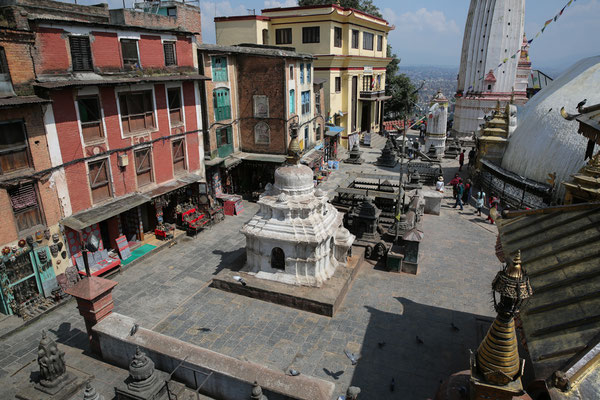 Innenhof-Tempelanlage-Swayambhunath-Kathmandu-F223