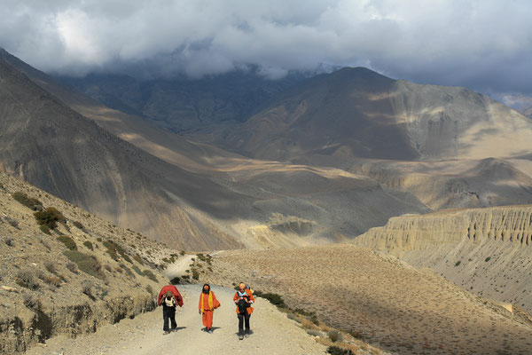 Unterwegs-zu-Fuss-Mustang-Tour-Nepal-E581