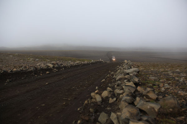 Nebel-Unterwegs-Pisten-ISLAND-3-1-Tour-G208