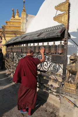 Mönche-Swayambhunath-Kathmandu-F217