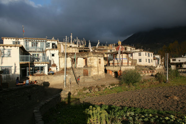 Jharkot-Dorf-Mustang-Tour-Nepal-E637