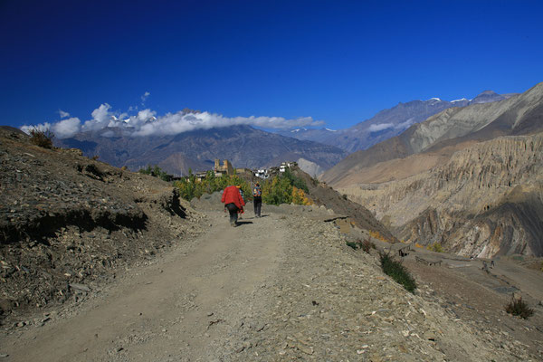 Rueckweg-Trekking-Muktinath-Mustang-Nepal-E838