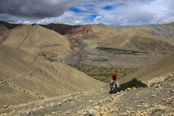 Trekkingtour-Unterwegs-Koenigreich-Upper-Mustang-Nepal-E373