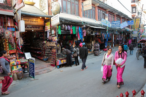 Stadtteil-Thamel-Einkaufen-Kathmandu-E967