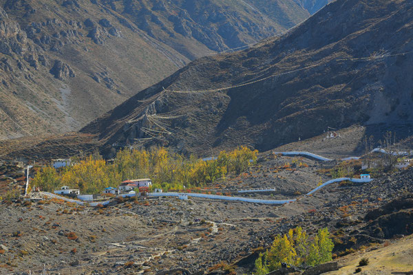 Unterwegs-Trekking-Tour-Muktinath-Mustang-Nepal-E750