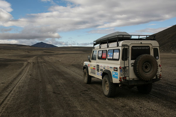 Island-unterwegs-im-Hochland-Land-Rover-Offroad-C099