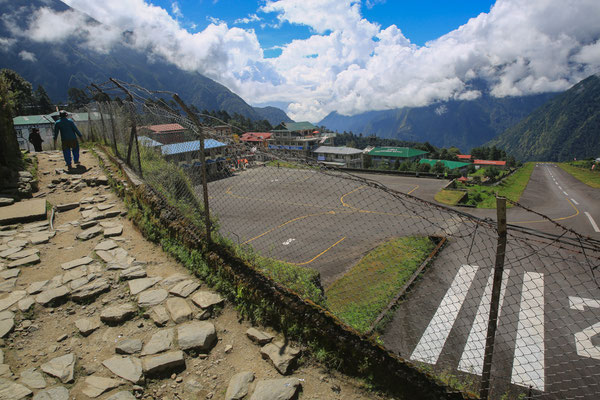 Airport-Lukla-Everestgebiet-Nepal-C556