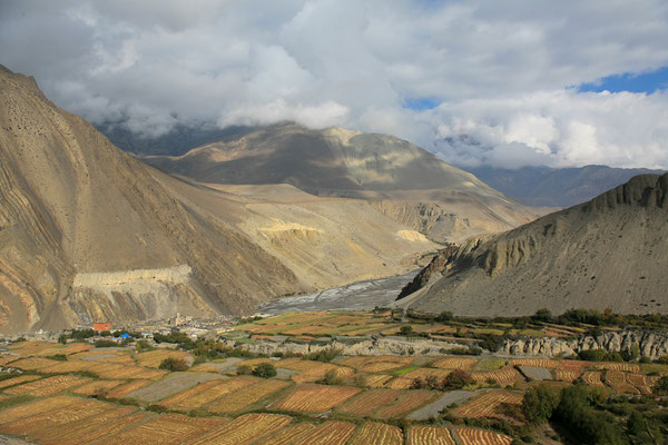 Unterwegs-Kloester-Mustang-Tour-Nepal-E569