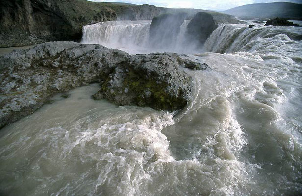 Gullfoss-Wasserfall-Unterwegs-ISLAND-1-Tour-H569