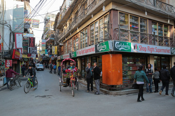 Geschaefte-Stadtteil-Thamel-Kathmandu-E968