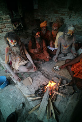 Sadhus-Pashupathinath-Kathmandu-F179