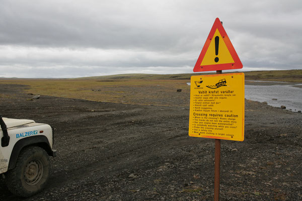 Land-Rover-Abenteuer-Offroad-Island-B990