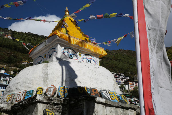 Stupa-Tempel-Buddhismus-B703