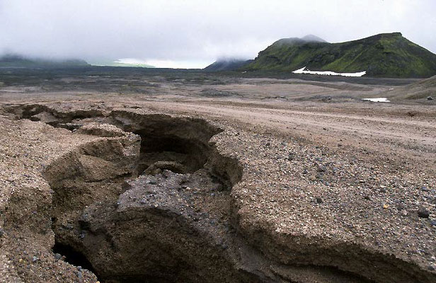 Gullfoss-Unterwegs-ISLAND-1-Tour-H560