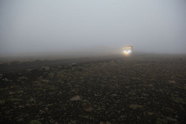 Nebel-Unterwegs-Pisten-ISLAND-3-1-Tour-G204