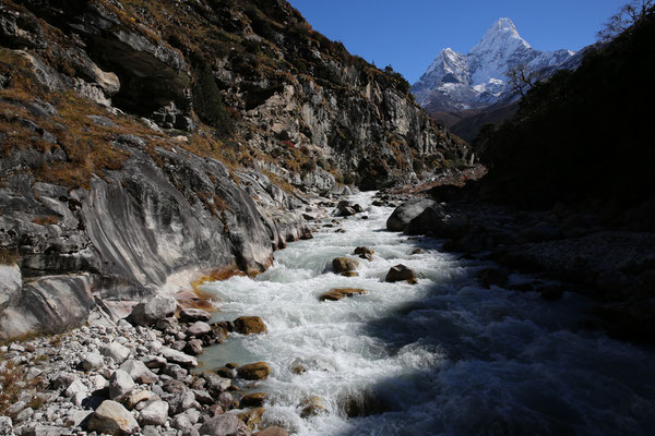 Solo-Khumbu-Trek-Nepal-Everest-Abenteurer-Rueckweg-D877