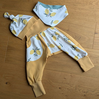 Zitronen, Größe 2, Mütze oder Loop zzgl. je 8 Euro