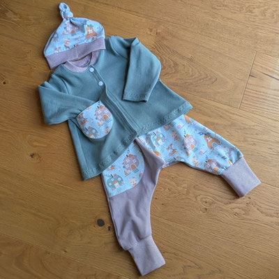 Sweet Home, Hose Gr. 2 aus Cord-Jersey, 22 €, Collegejäckchen Gr. 80, 31 €, Mütze 10 €, nur als Set zusammen 63€