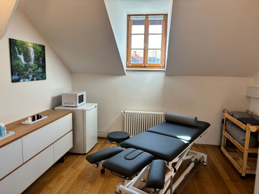 tolle Raum 4 der Praxis Santewell Basel Spalen