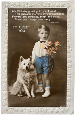 Geburtstags-Postkarte von 1930: kleiner Junge mit seinem Spitz