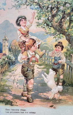 Boys with a white German Spitz on an embossed postcard with gold decorations from 1923