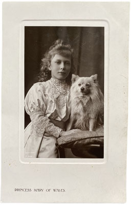 Prinzessin Mary von Wales mit ihrem Pomeranian