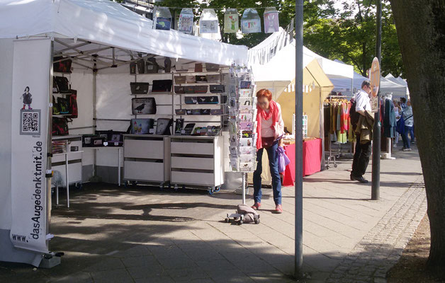 Kunsthandwerkerinnenmarkt Jülich - "Postkarten-Fan"