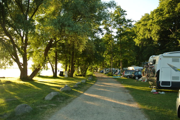 © Naturcamping Zwei Seen am Plauer See/MV . https://www.zweiseen.de