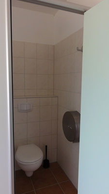 WC-Anlage im neuen Sanitärbereich © www.zweiseen.de