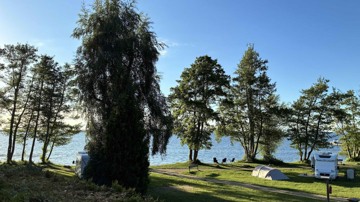 ZweiSeen.de: Seeplatz 1. Reihe 