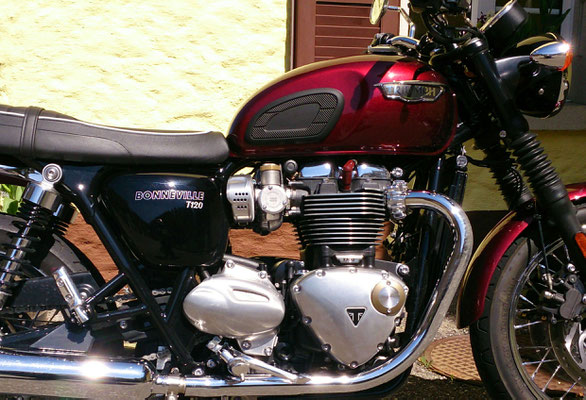 TRIUMPH Bonneville T120 (Foto: U.W.)