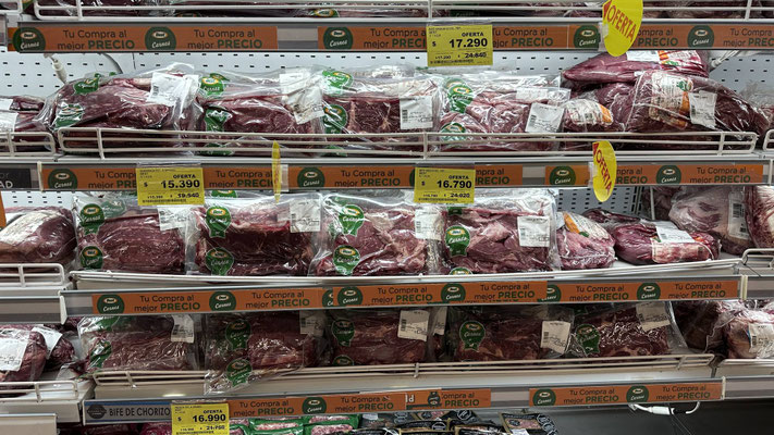 Wichtigste Stelle in jedem Supermarkt - die Fleischabteilung