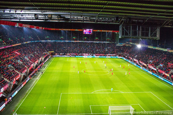 FC Twente Enschede vs. Willem II Tilburg - de Grolsch Veste