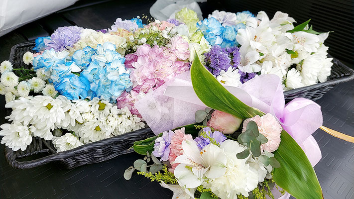 直葬・火葬式のお別れ花例1