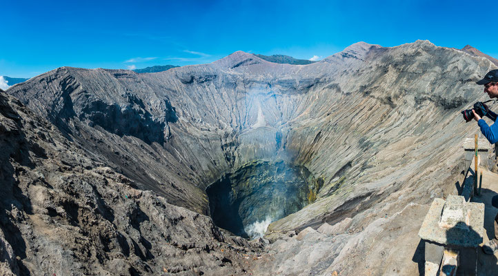 Schlund des aktiven Gunung Bromo