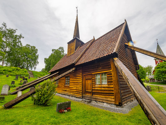 Eine der ältesten Stabkirchen in Norwegen
