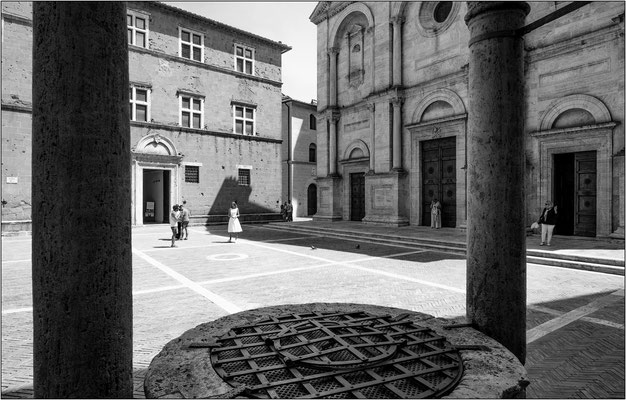 Pienza: piazza Pio II - © Massimo Vespignani