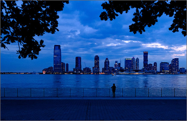 Lo skyline di Jersey City sulla sponda dell’Hudson River - © Massimo Vespignani