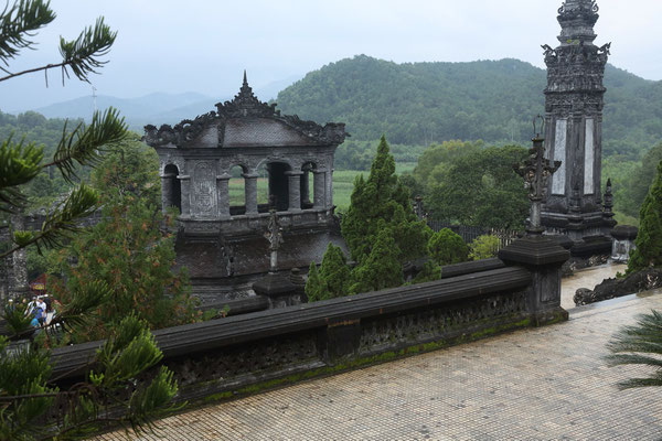 Lang Khai Dinh, Hue