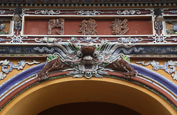 Kinh thanh Hue, Tempelanlage in Hue