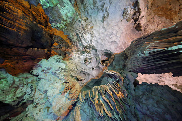 Thien Cung Cave in der Halong Bucht
