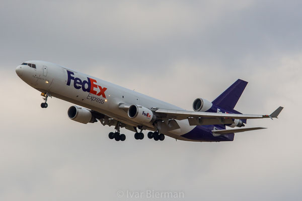 FedEx McDonnell Douglas MD11F N576??